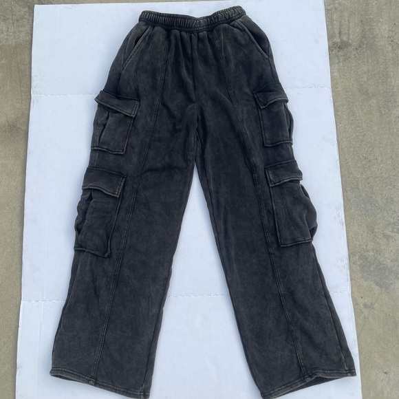 Oli & Hali Cargo Sweatpants Wide Leg Distressed Wash Size M - Picture 3 of 8